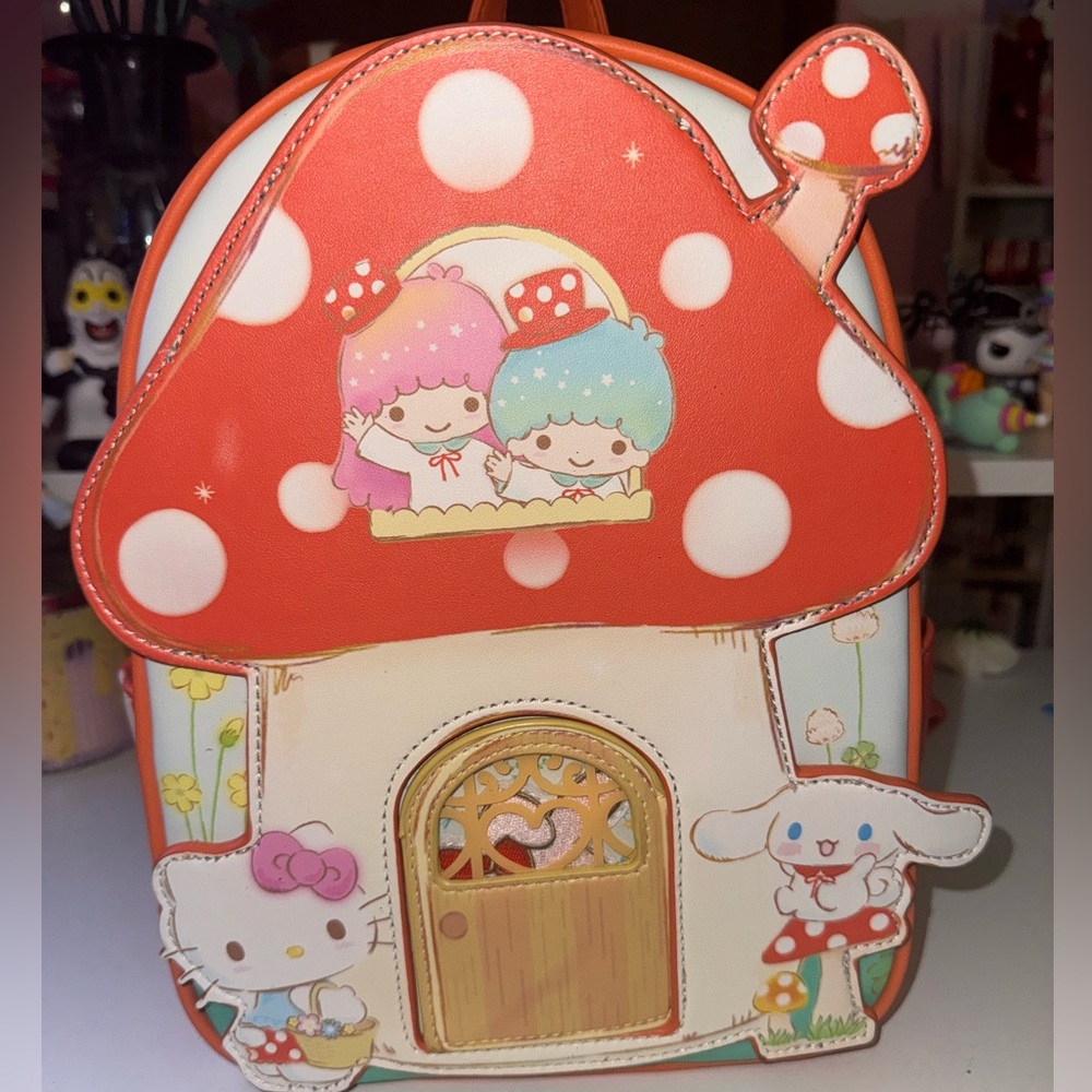 Her Universe Bag - Hello Kitty and Friends Mushroom house mini bag